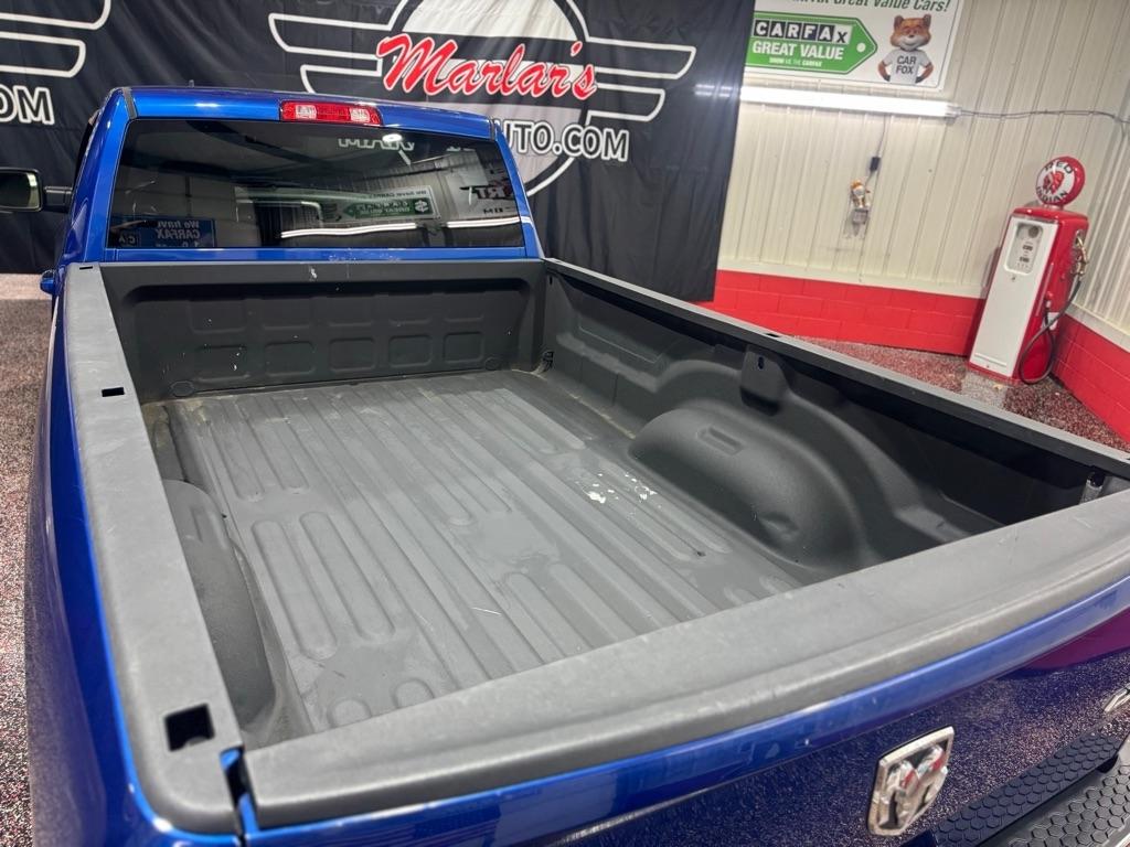 RAM 1500 4WD Reg Cab 140.5" Big Horn 2016