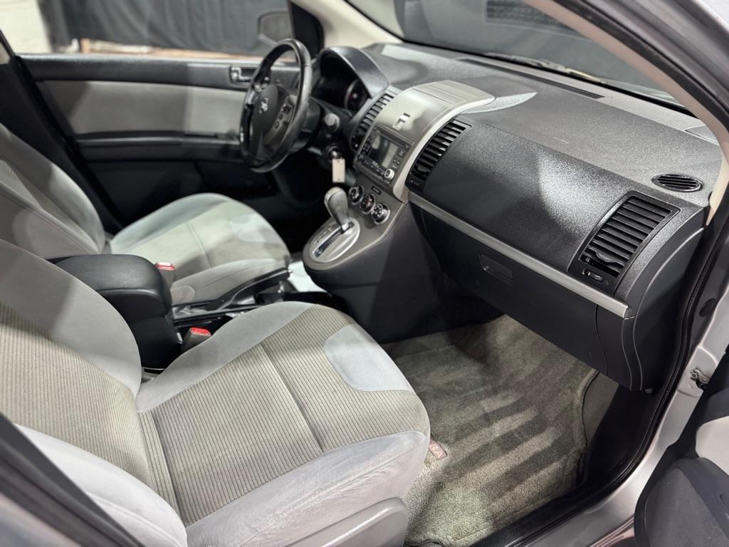 Nissan Sentra 4dr Sdn I4 CVT 2.0 SL 2010