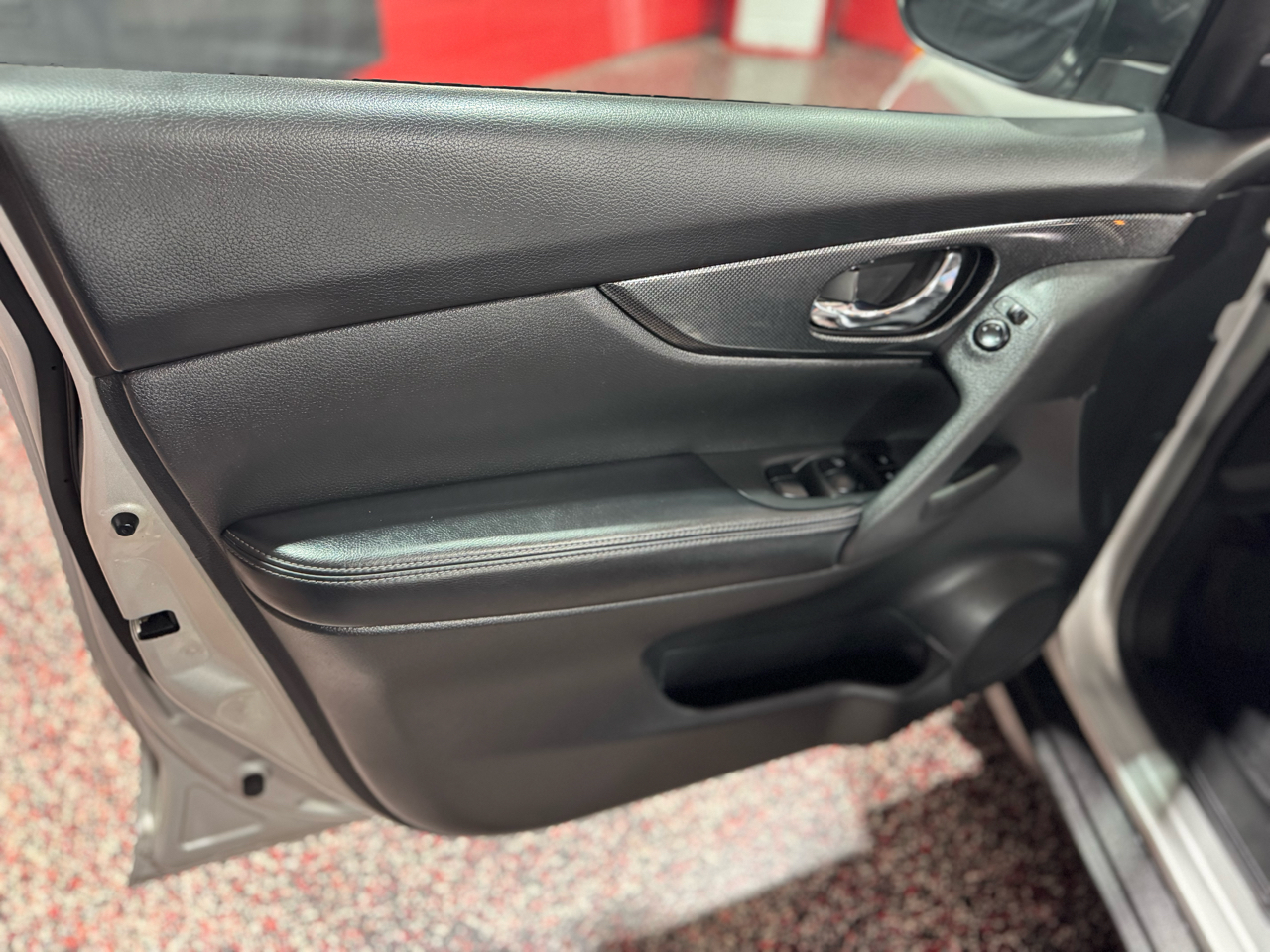 Nissan Rogue AWD 4dr SL 2016