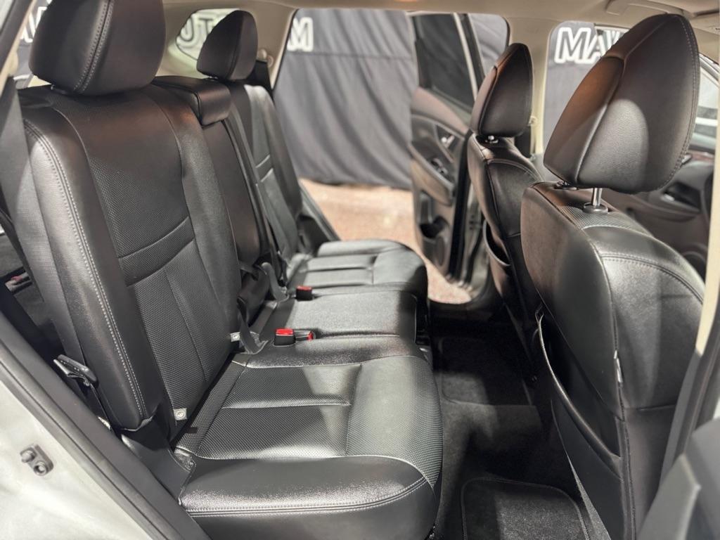 Nissan Rogue AWD 4dr SL 2016