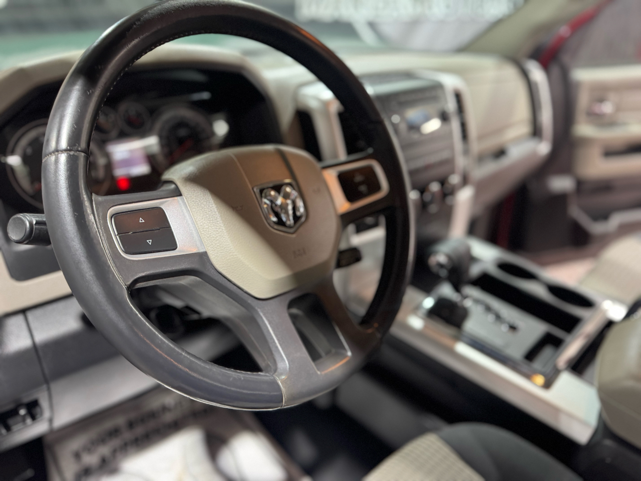 Dodge 1500 4WD Quad Cab 140.5" Big Horn 2011