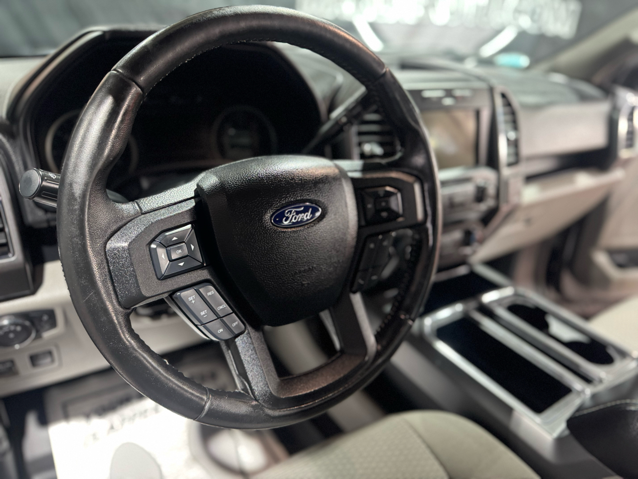 Ford F-150 4WD SuperCrew 139" XLT 2019