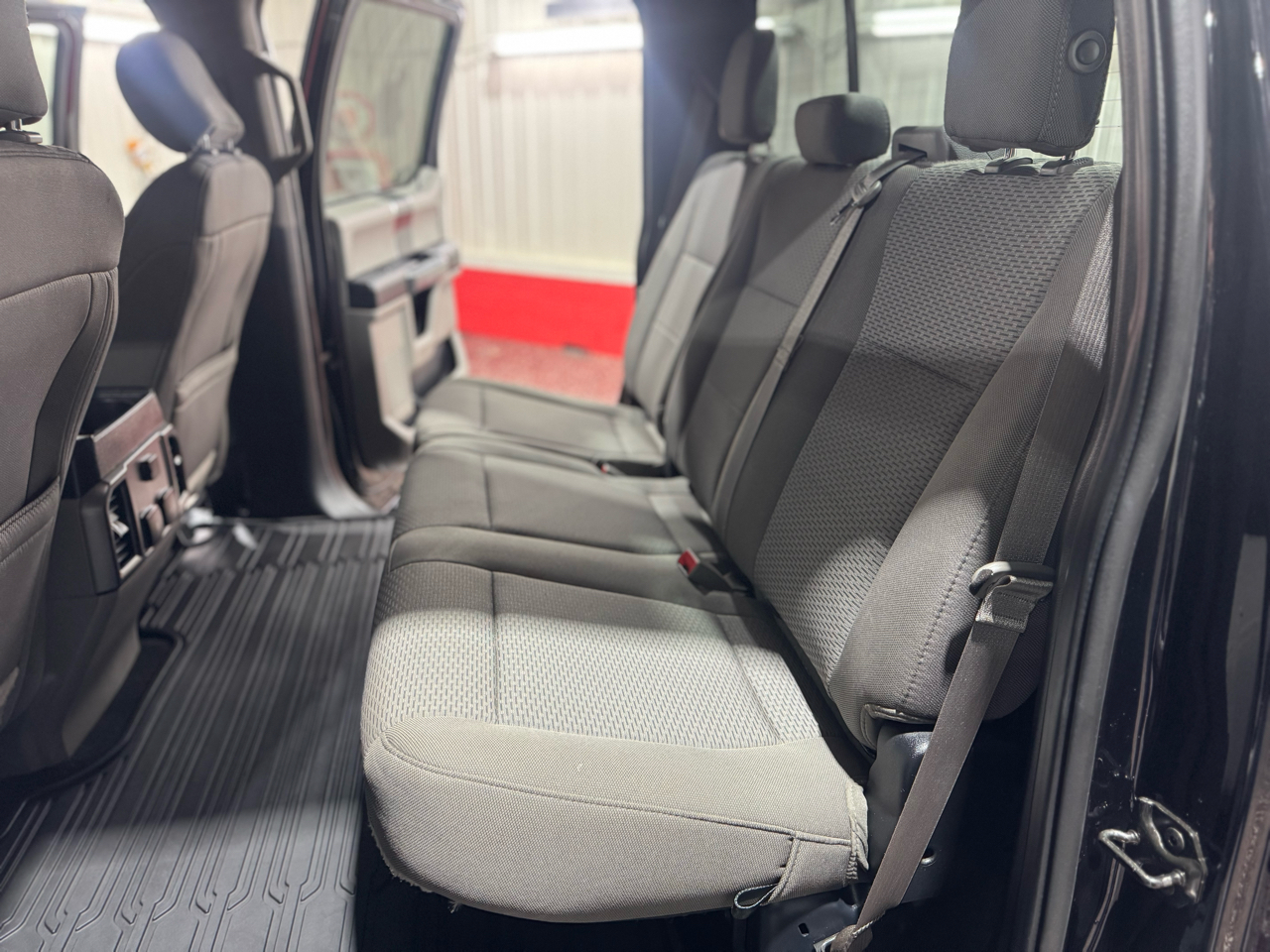 Ford F-150 4WD SuperCrew 139" XLT 2019