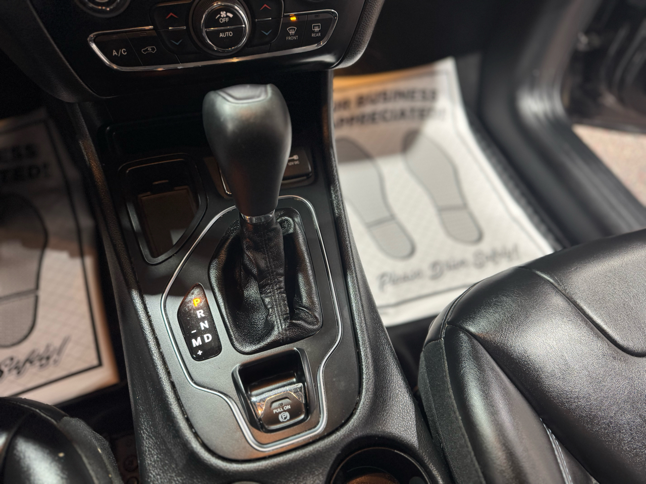 Jeep Cherokee Latitude Plus FWD 2019