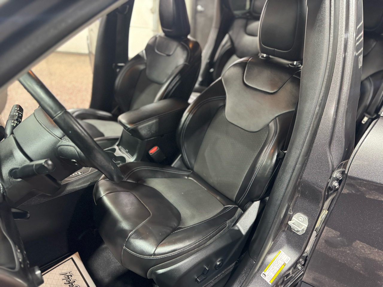 Jeep Cherokee Latitude Plus FWD 2019