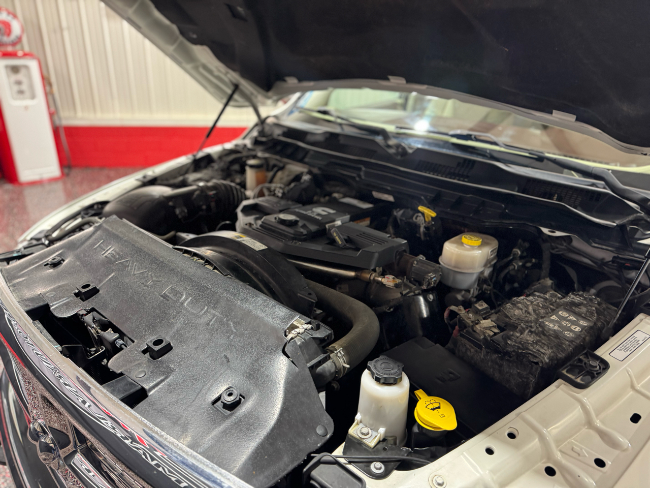 RAM 3500 Laramie 4x4 Crew Cab 8' Box 2018