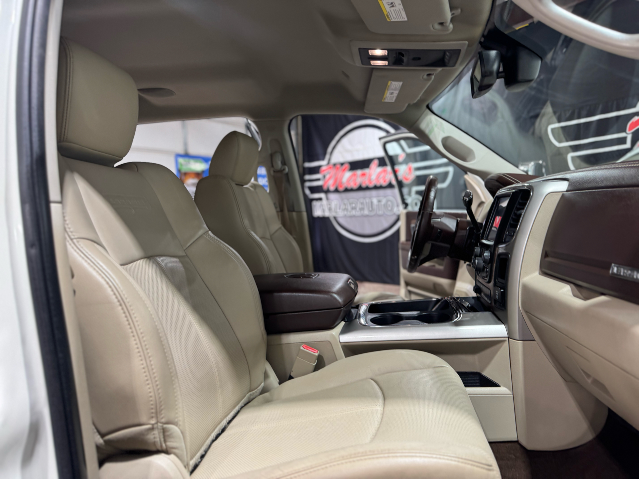 RAM 3500 Laramie 4x4 Crew Cab 8' Box 2018