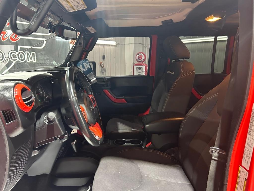 Jeep Wrangler Unlimited 4WD 4dr Sahara 2013