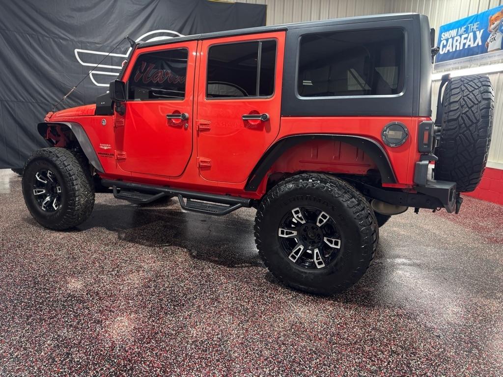 Jeep Wrangler Unlimited 4WD 4dr Sahara 2013