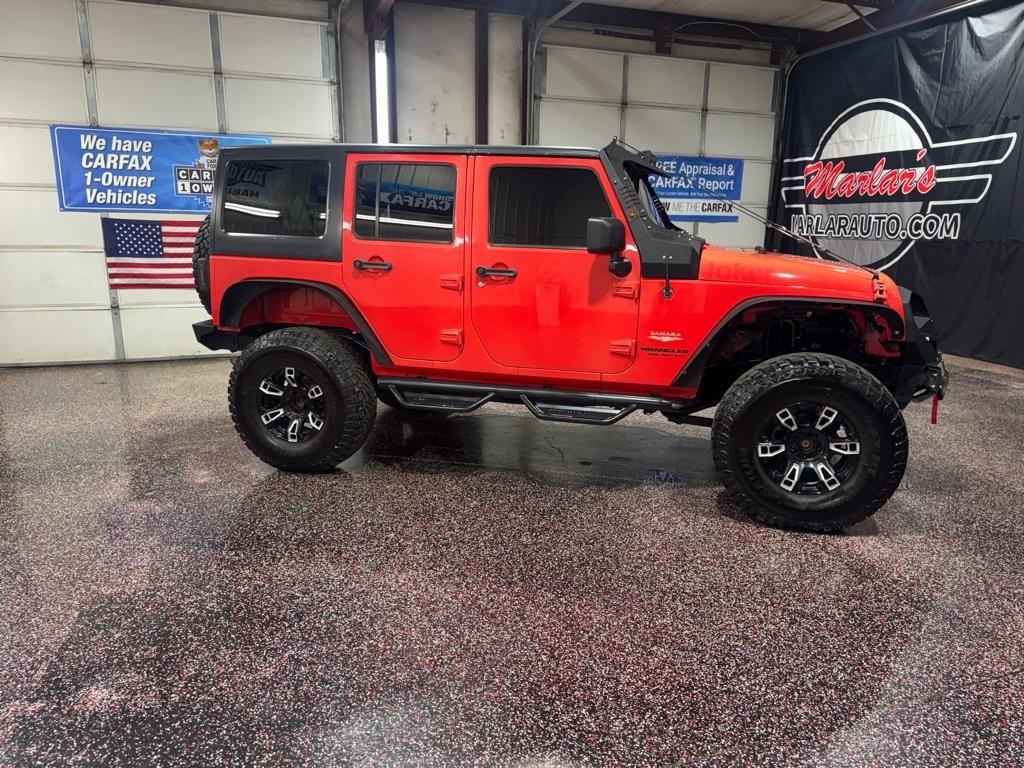 Jeep Wrangler Unlimited 4WD 4dr Sahara 2013