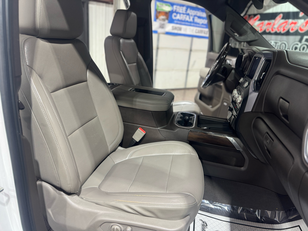 GMC Sierra 1500 4WD Crew Cab 147" SLT 2019