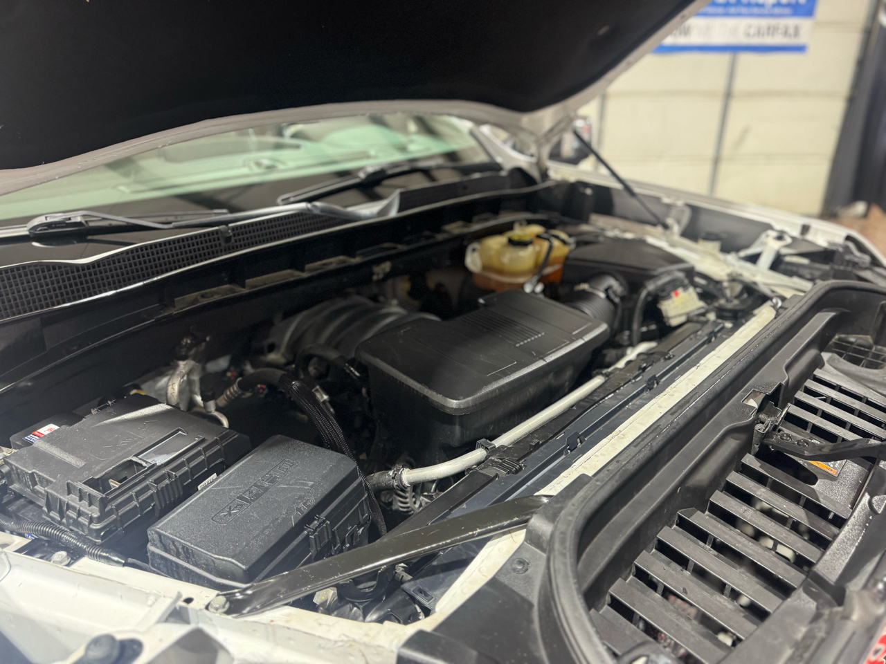 GMC Sierra 1500 4WD Crew Cab 147" SLT 2019