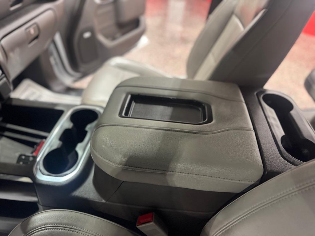 GMC Sierra 1500 4WD Crew Cab 147" SLT 2019