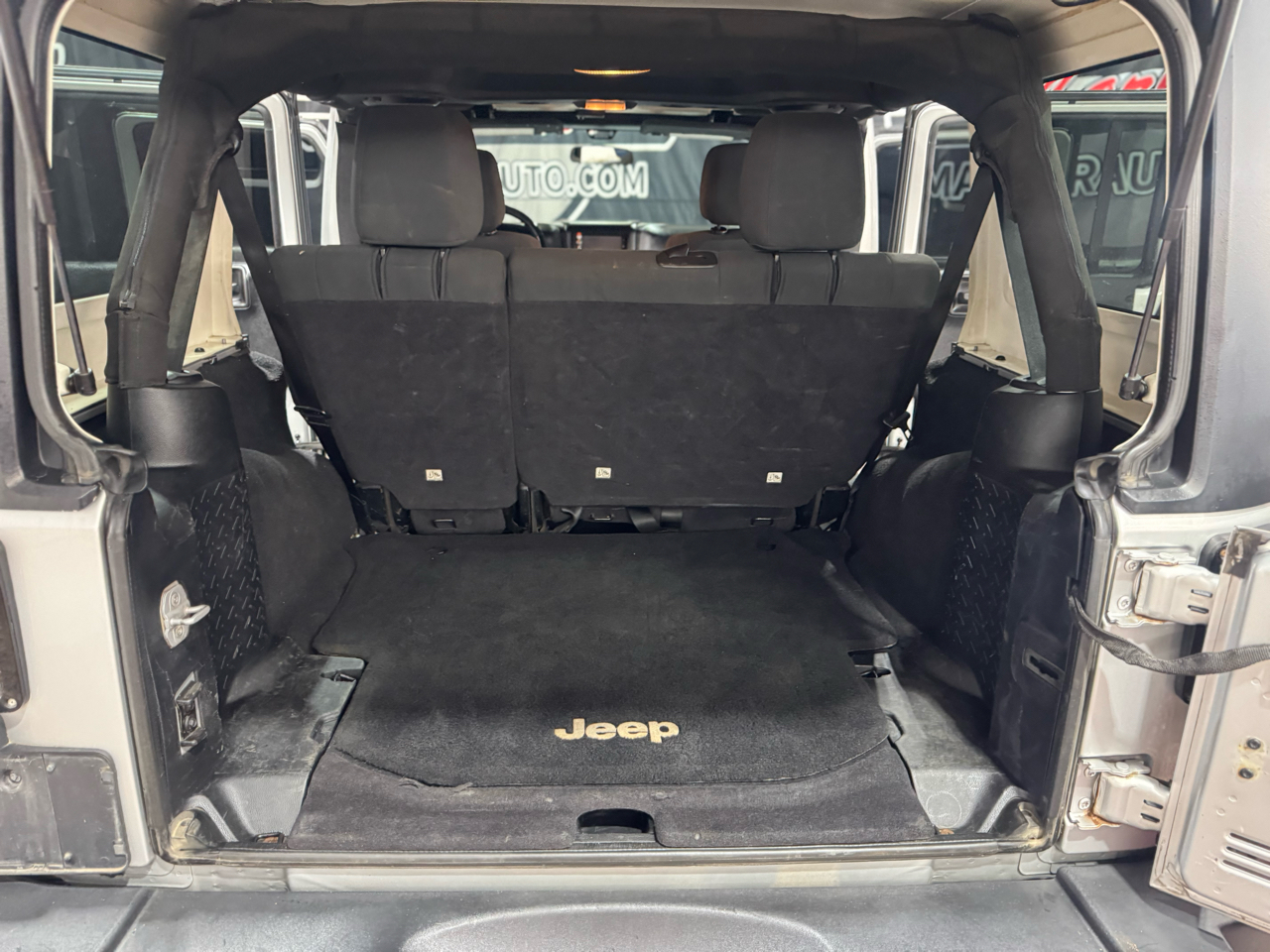 Jeep Wrangler Unlimited 4WD 4dr Sport 2012