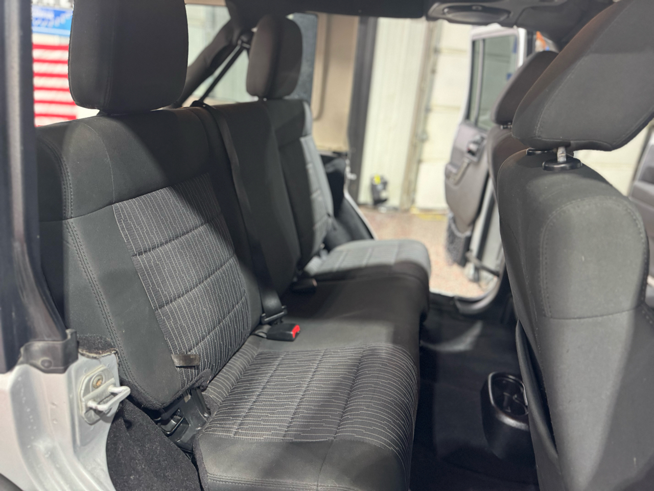 Jeep Wrangler Unlimited 4WD 4dr Sport 2012