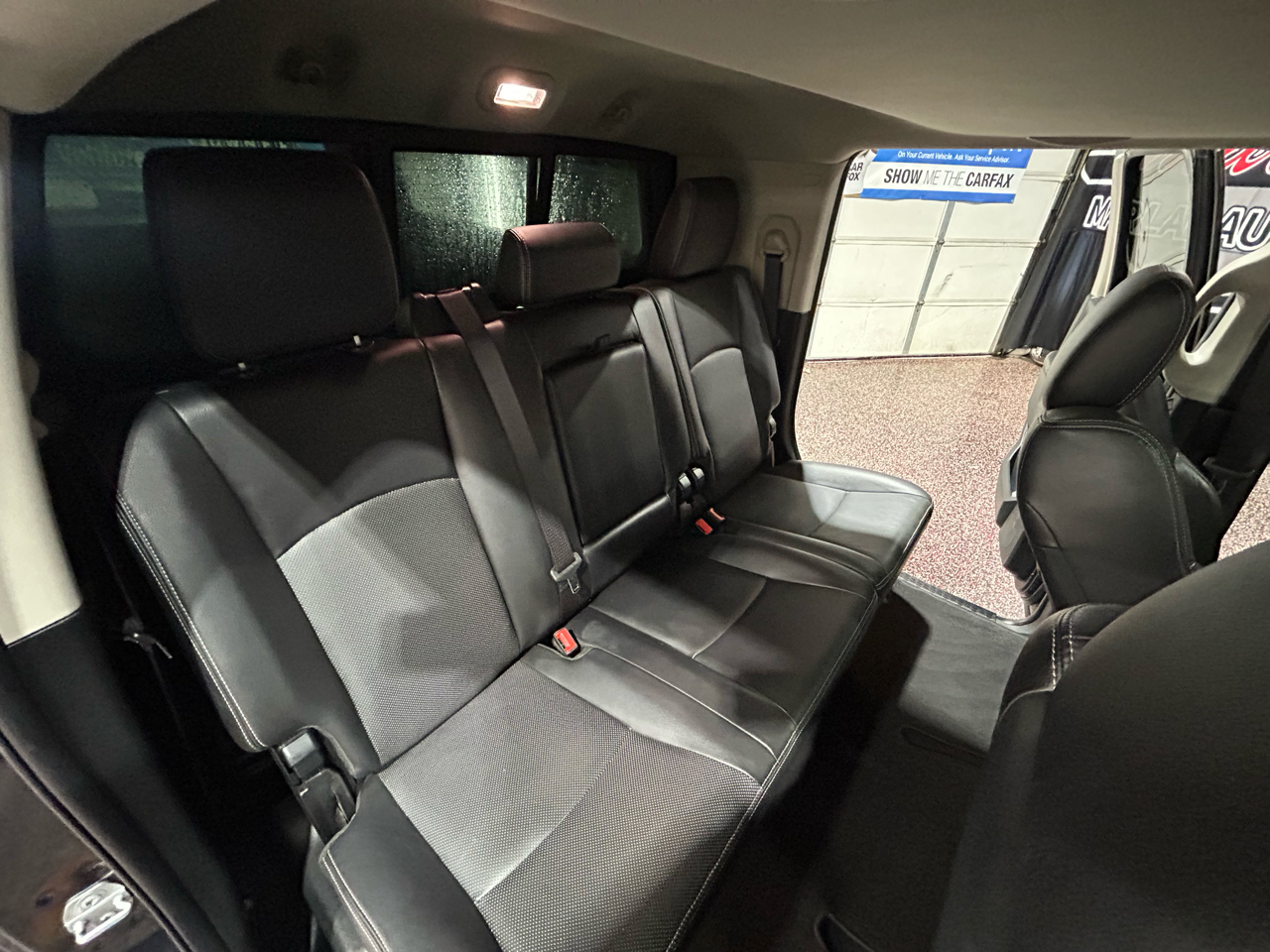 RAM 2500 4WD Mega Cab 160.5" Laramie 2016