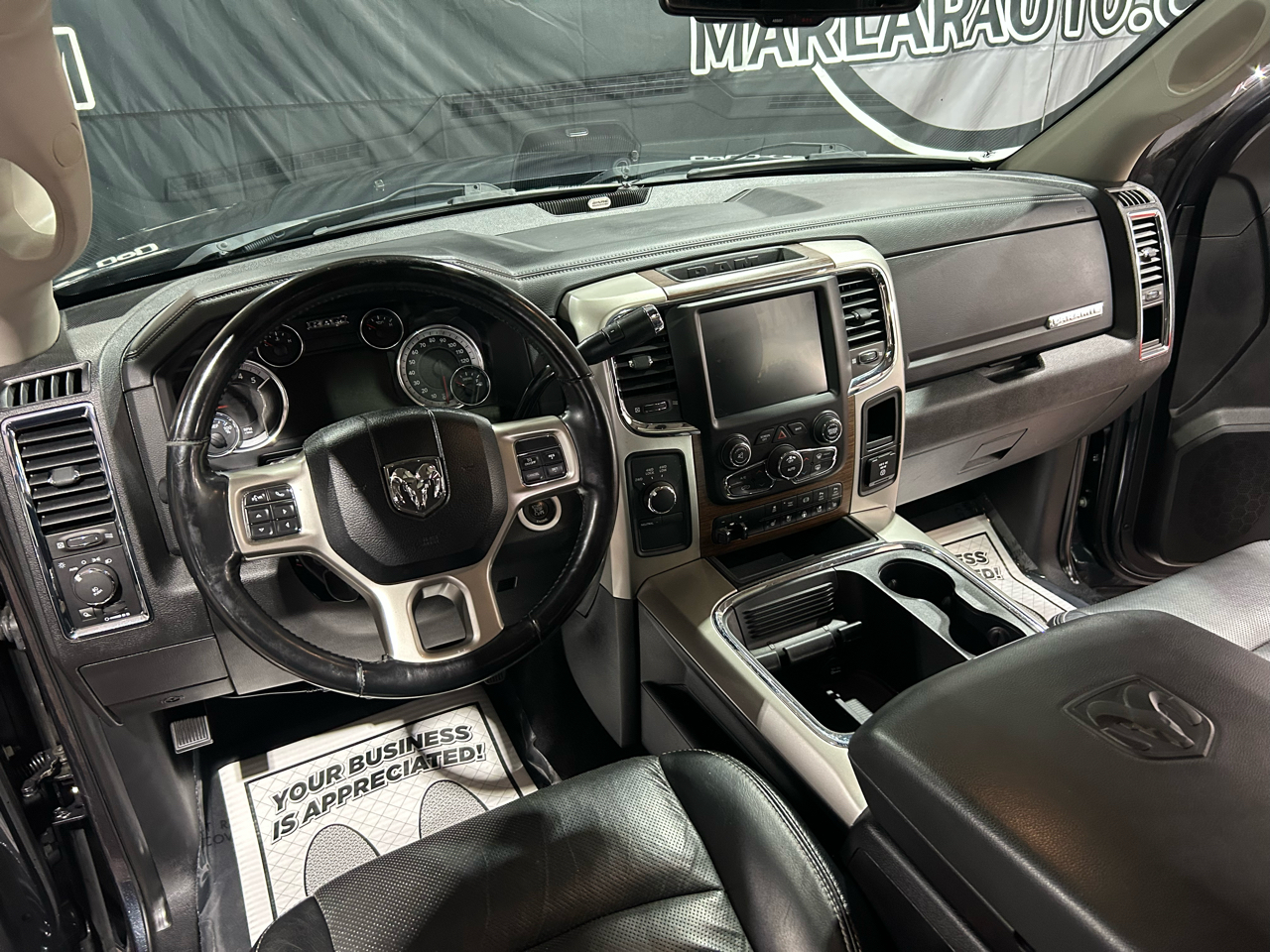 RAM 2500 4WD Mega Cab 160.5" Laramie 2016