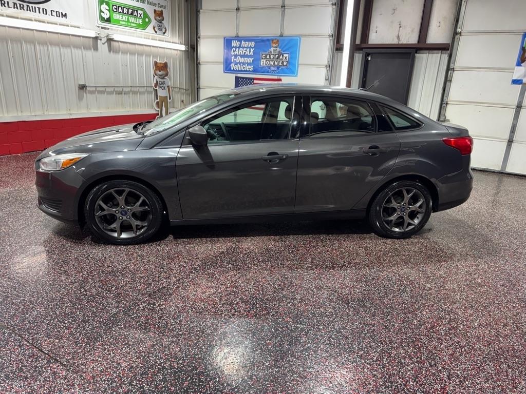 Ford Focus S Sedan 2017