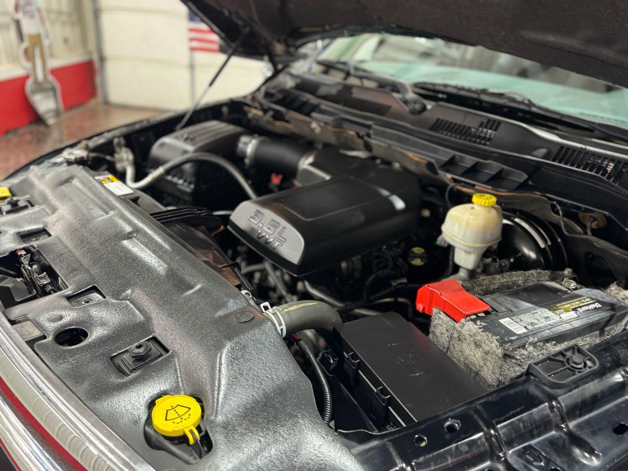 RAM 1500 4WD Quad Cab 140.5" Big Horn 2014