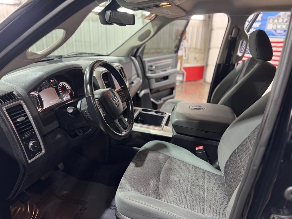 RAM 1500 4WD Quad Cab 140.5" Big Horn 2014