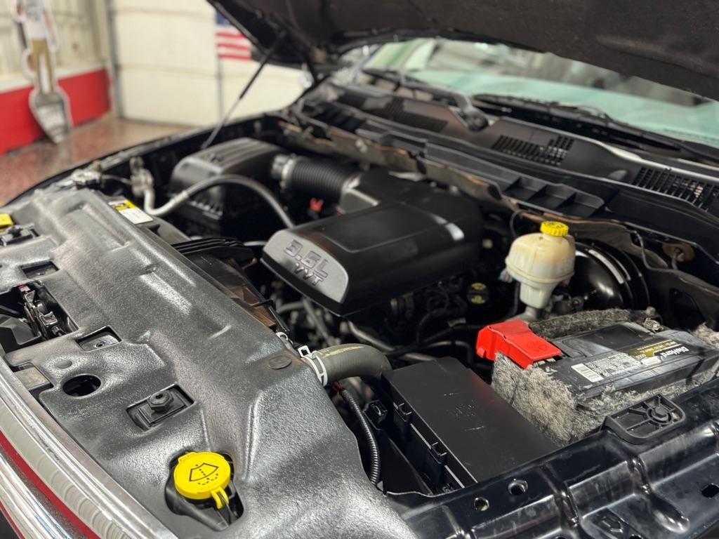 RAM 1500 4WD Quad Cab 140.5" Big Horn 2014