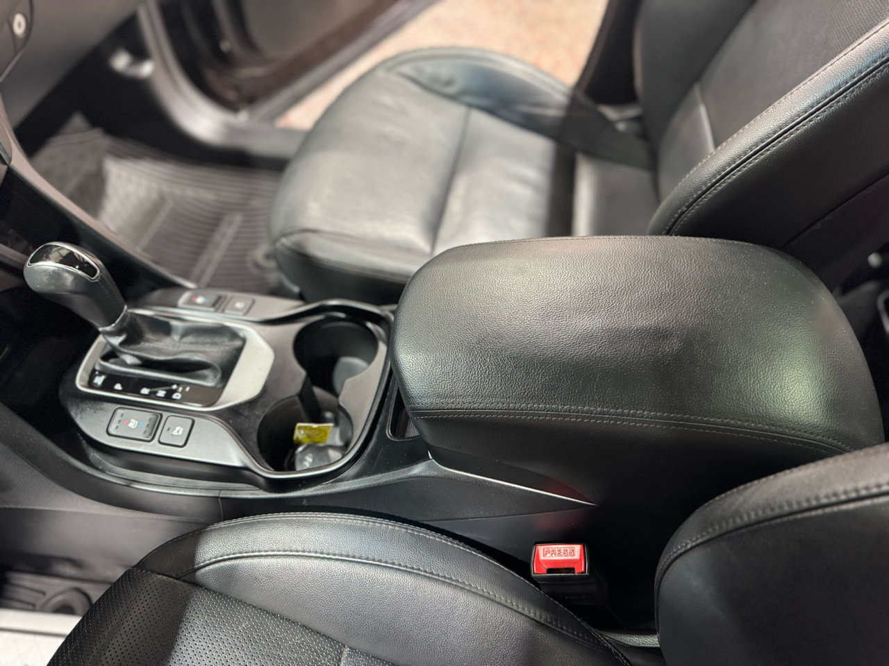 Hyundai Santa Fe SE Ultimate 3.3L Auto AWD 2018