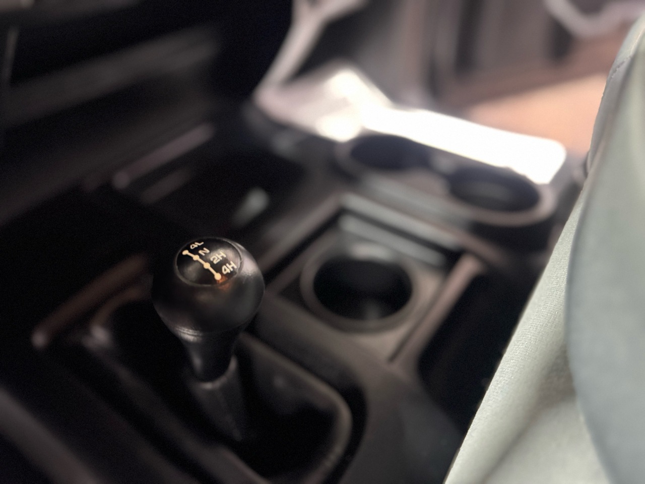 RAM 2500 Tradesman 4x4 Crew Cab 6'4" Box 2018