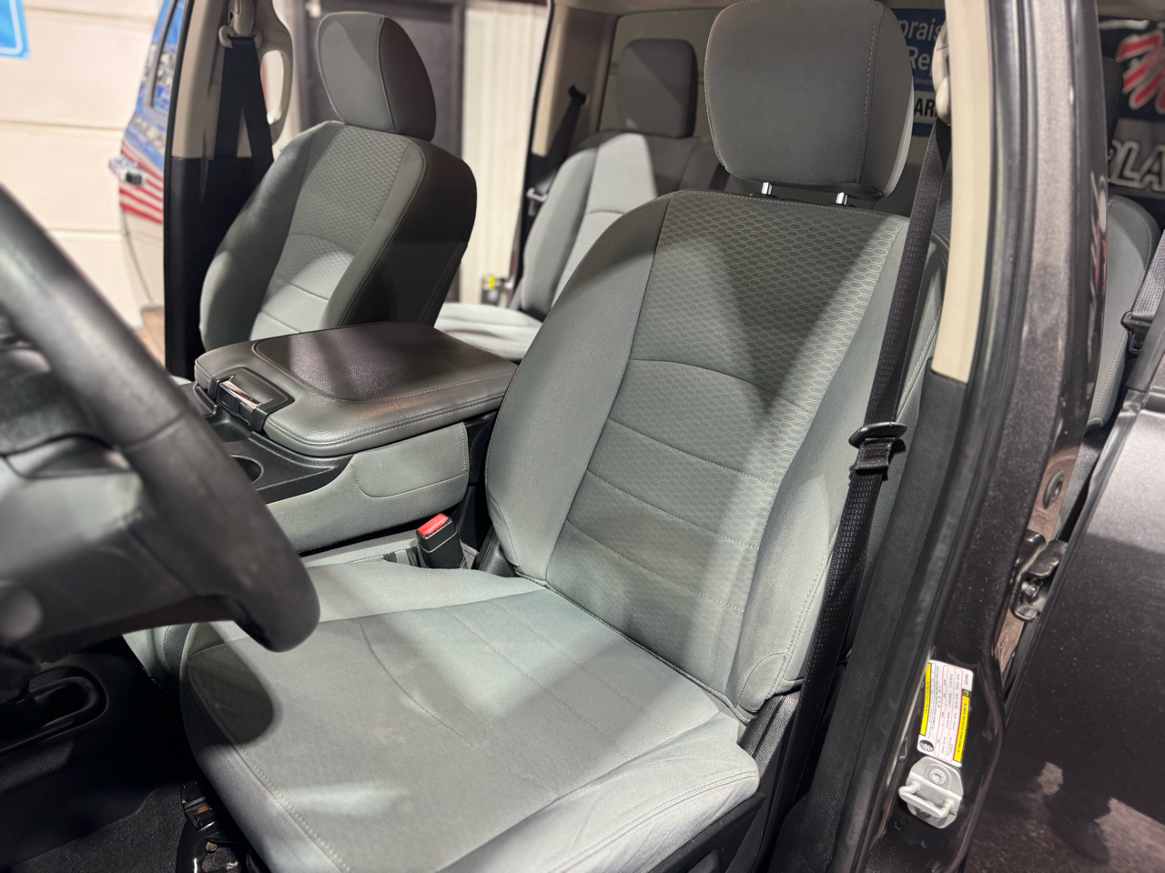 RAM 2500 Tradesman 4x4 Crew Cab 6'4" Box 2018