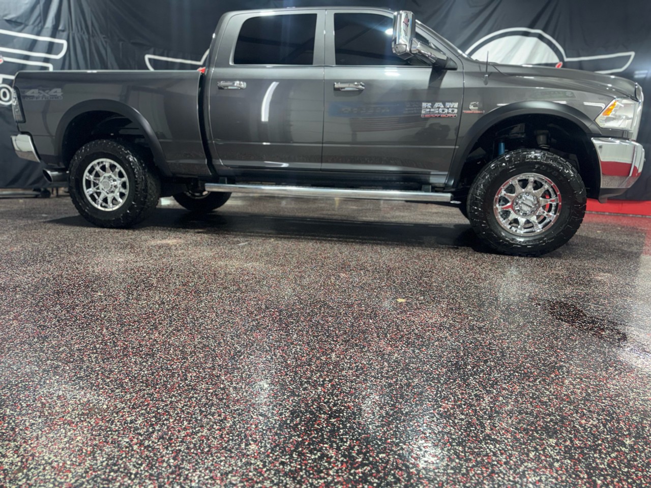 RAM 2500 Tradesman 4x4 Crew Cab 6'4" Box 2018