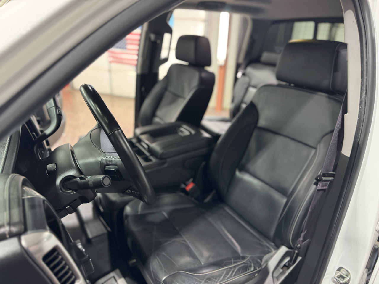 Chevrolet Silverado 1500 4WD Crew Cab 143.5" LTZ w/1LZ 2017