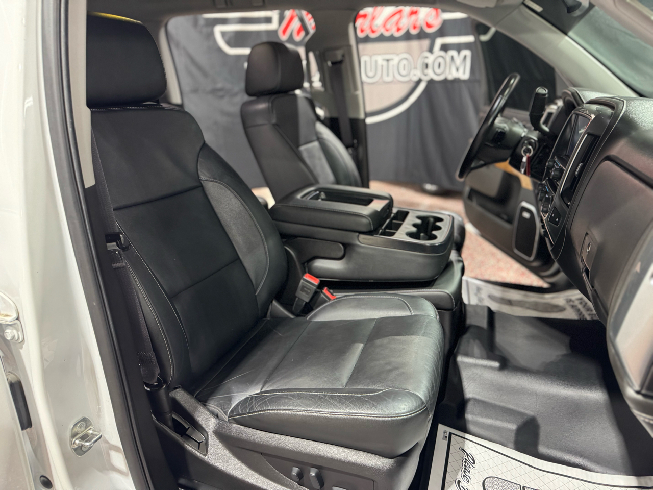 Chevrolet Silverado 1500 4WD Crew Cab 143.5" LTZ w/1LZ 2017