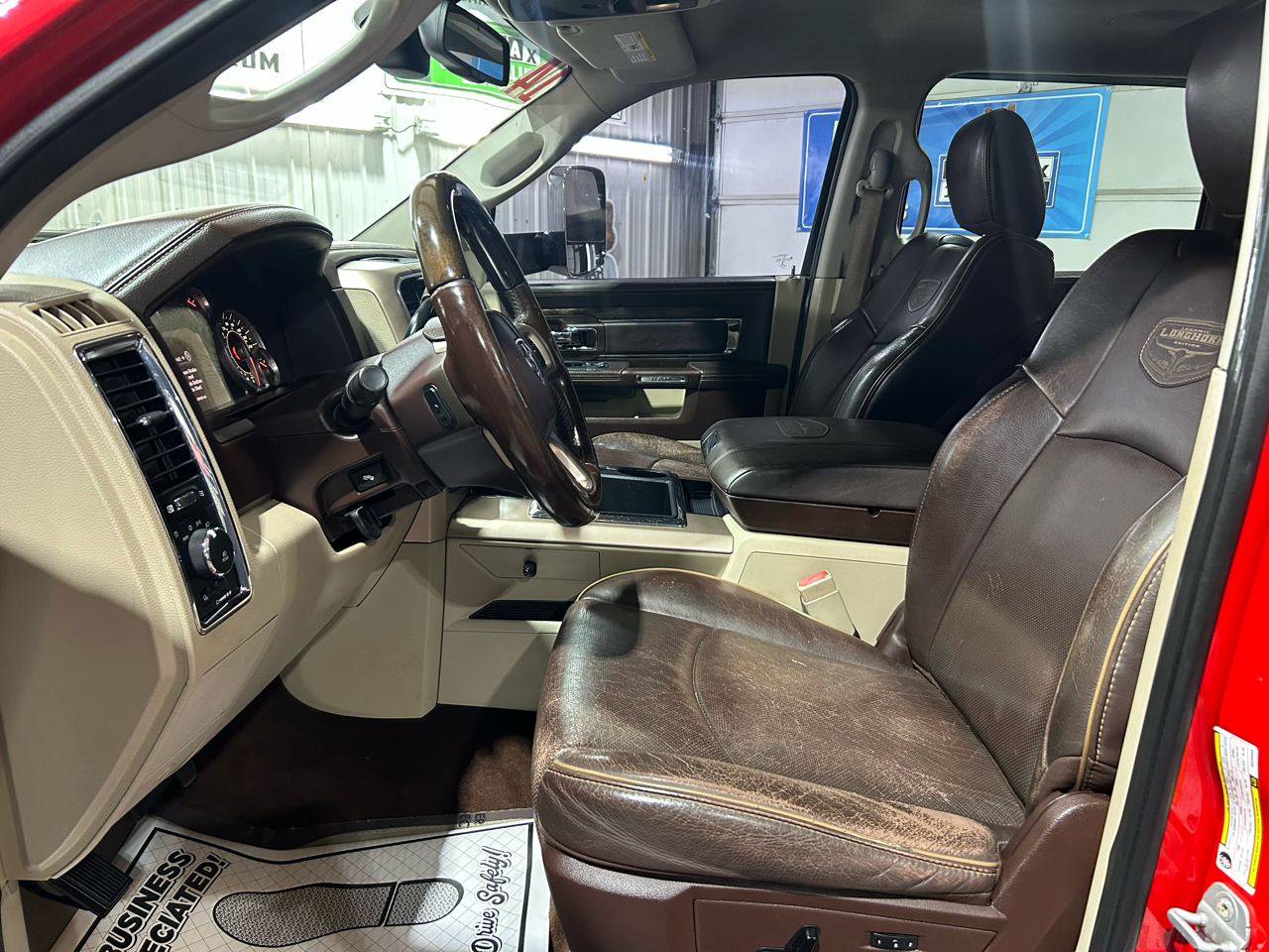 RAM 2500 4WD Crew Cab 149" Longhorn 2014