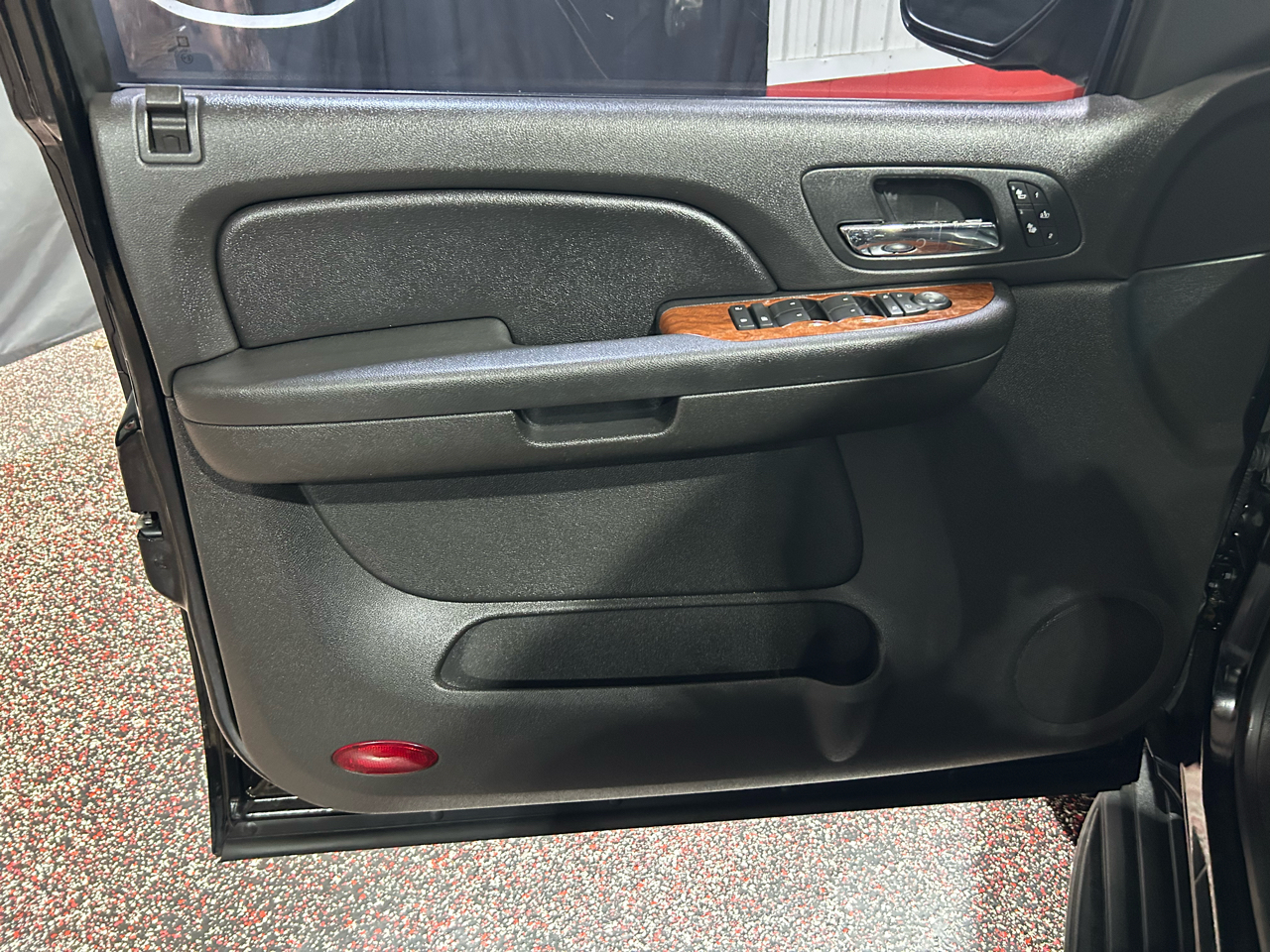 GMC Yukon 2WD 4dr 1500 SLT 2007