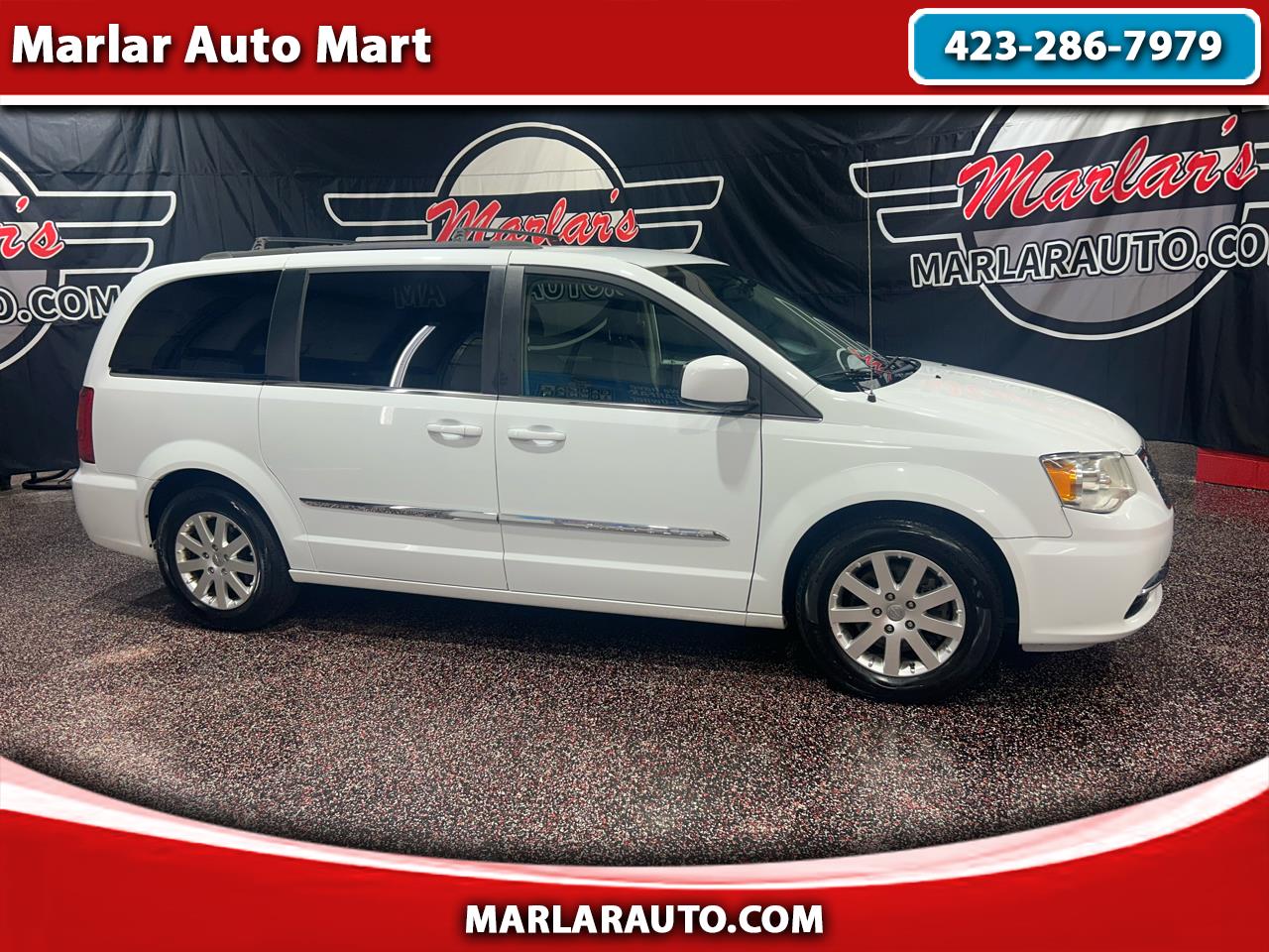 2016 Chrysler Town & Country Touring