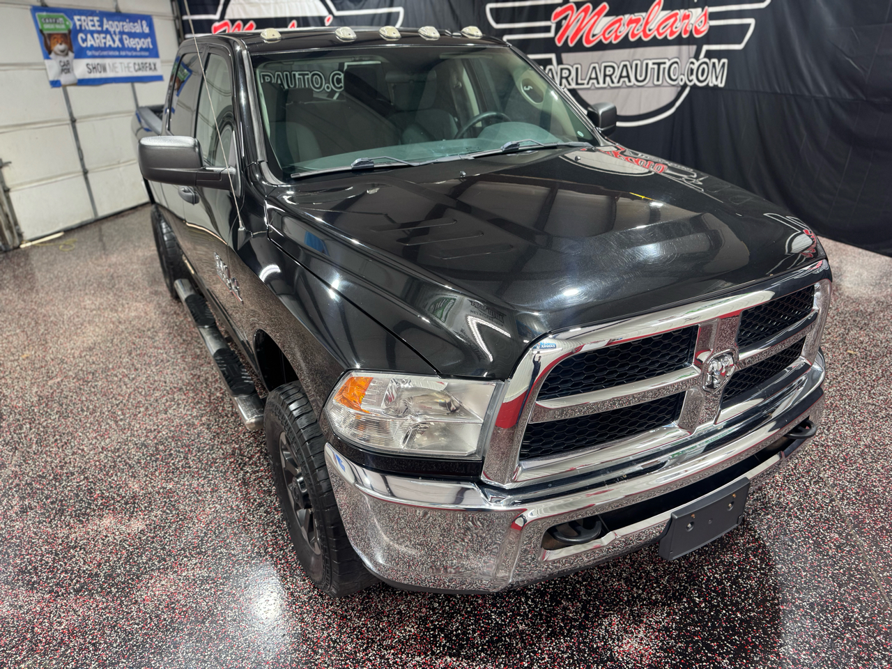 RAM 2500 Tradesman 4x4 Crew Cab 6'4" Box 2018