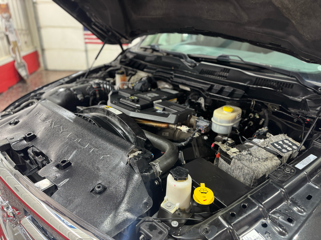 RAM 2500 Tradesman 4x4 Crew Cab 6'4" Box 2018