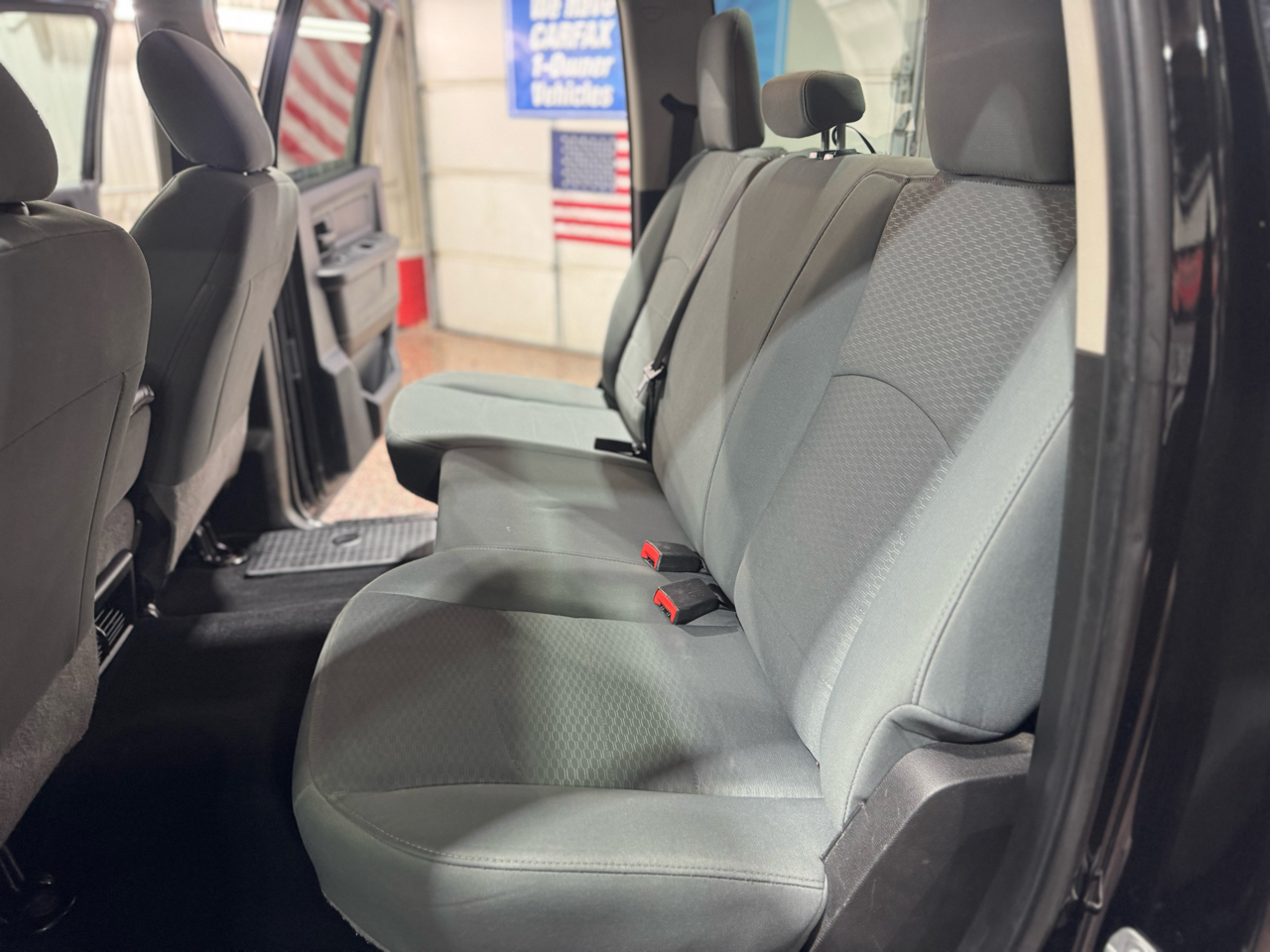 RAM 2500 Tradesman 4x4 Crew Cab 6'4" Box 2018