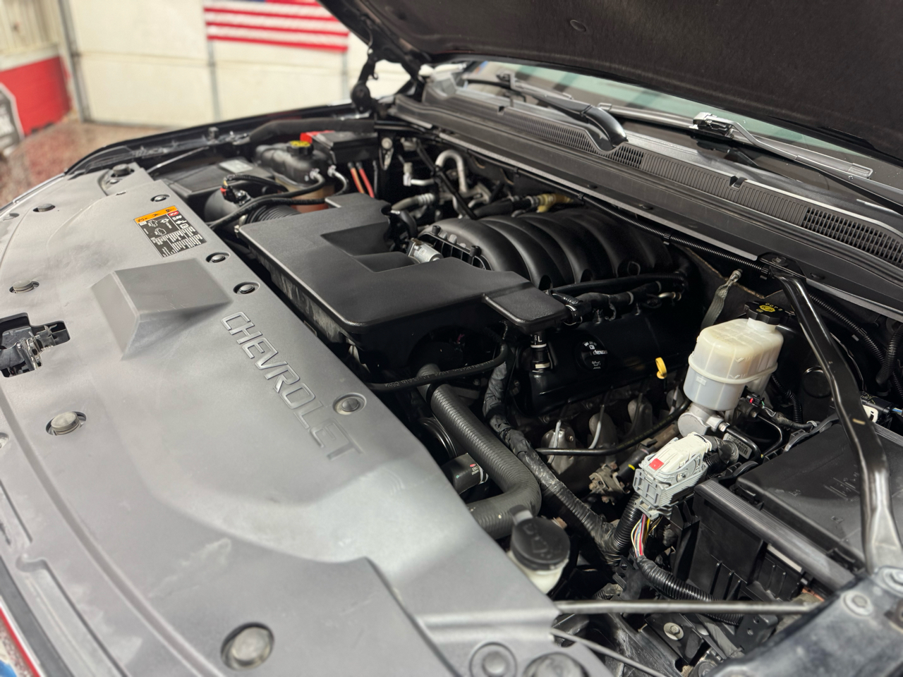 Chevrolet Suburban 4WD 4dr 1500 LT 2019