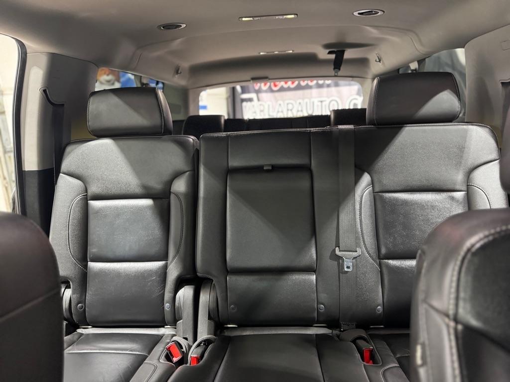 Chevrolet Suburban 4WD 4dr 1500 LT 2019