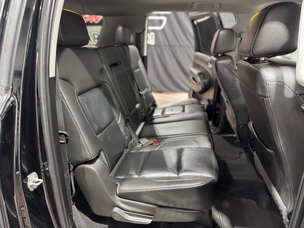 Chevrolet Suburban 4WD 4dr 1500 LT 2019