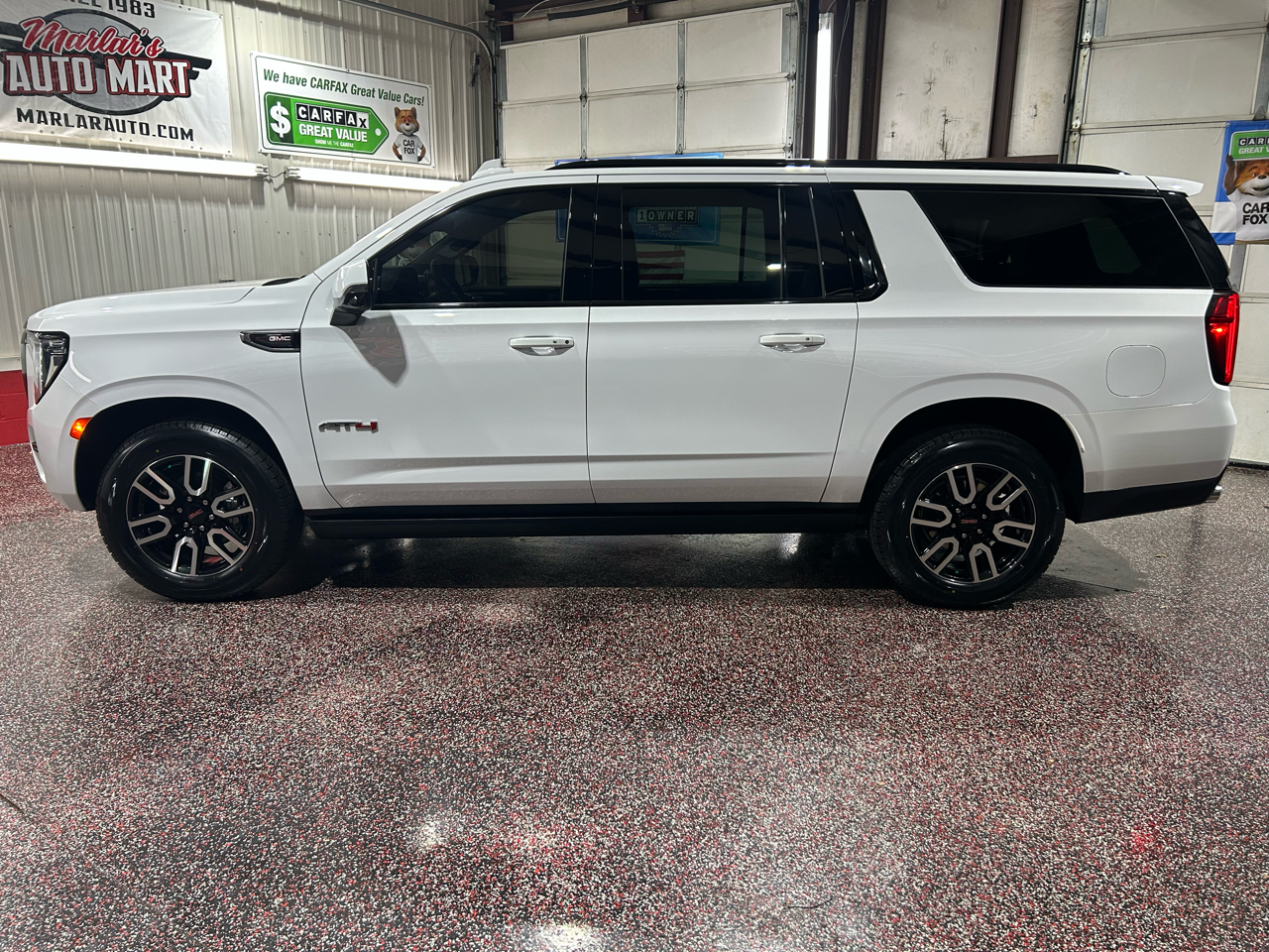 GMC Yukon XL 4WD 4dr AT4 2023