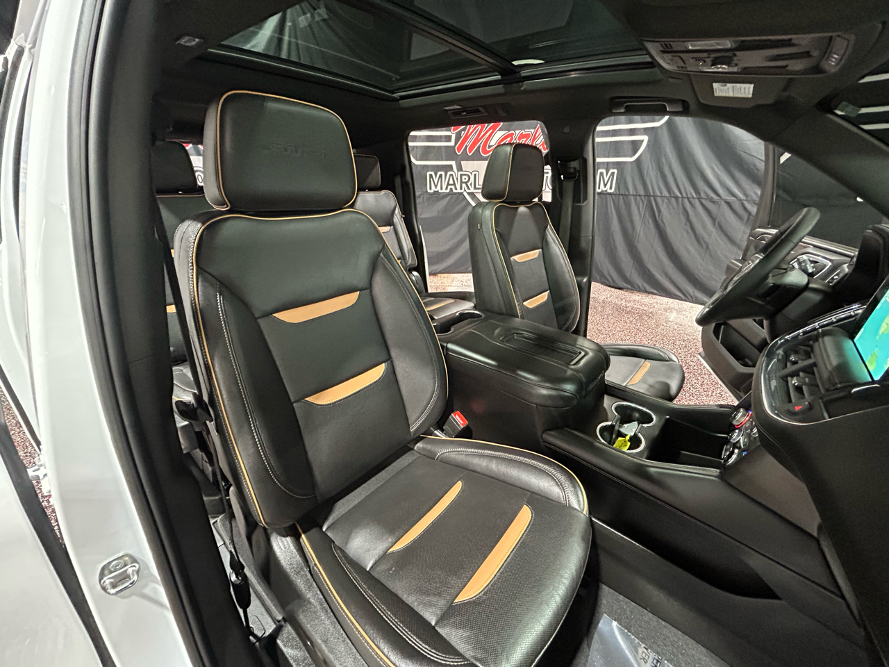 GMC Yukon XL 4WD 4dr AT4 2023