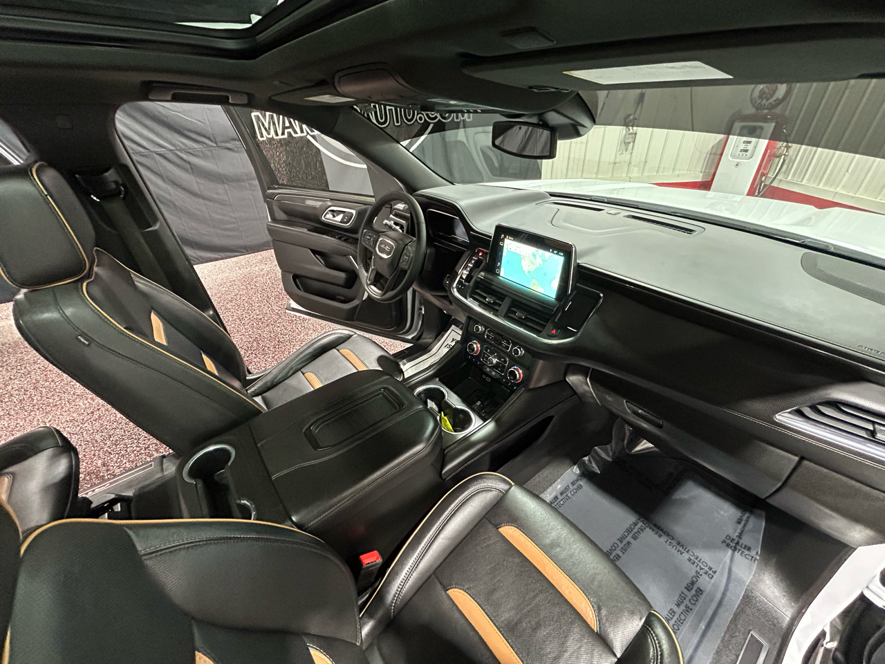 GMC Yukon XL 4WD 4dr AT4 2023