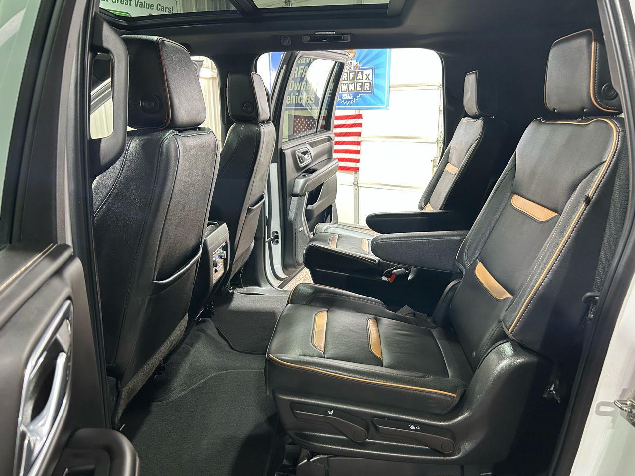 GMC Yukon XL 4WD 4dr AT4 2023