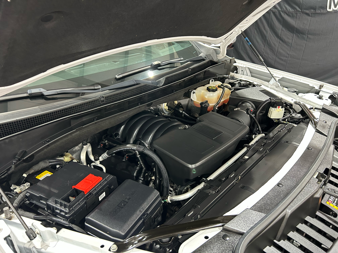 GMC Yukon XL 4WD 4dr AT4 2023