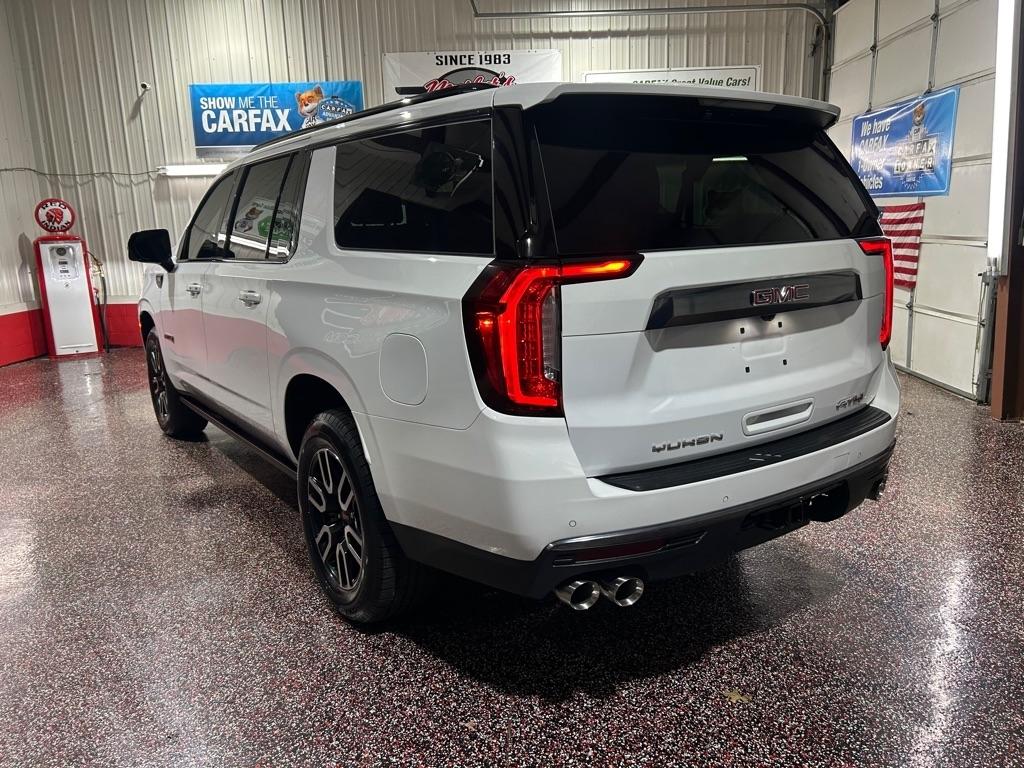 GMC Yukon XL 4WD 4dr AT4 2023