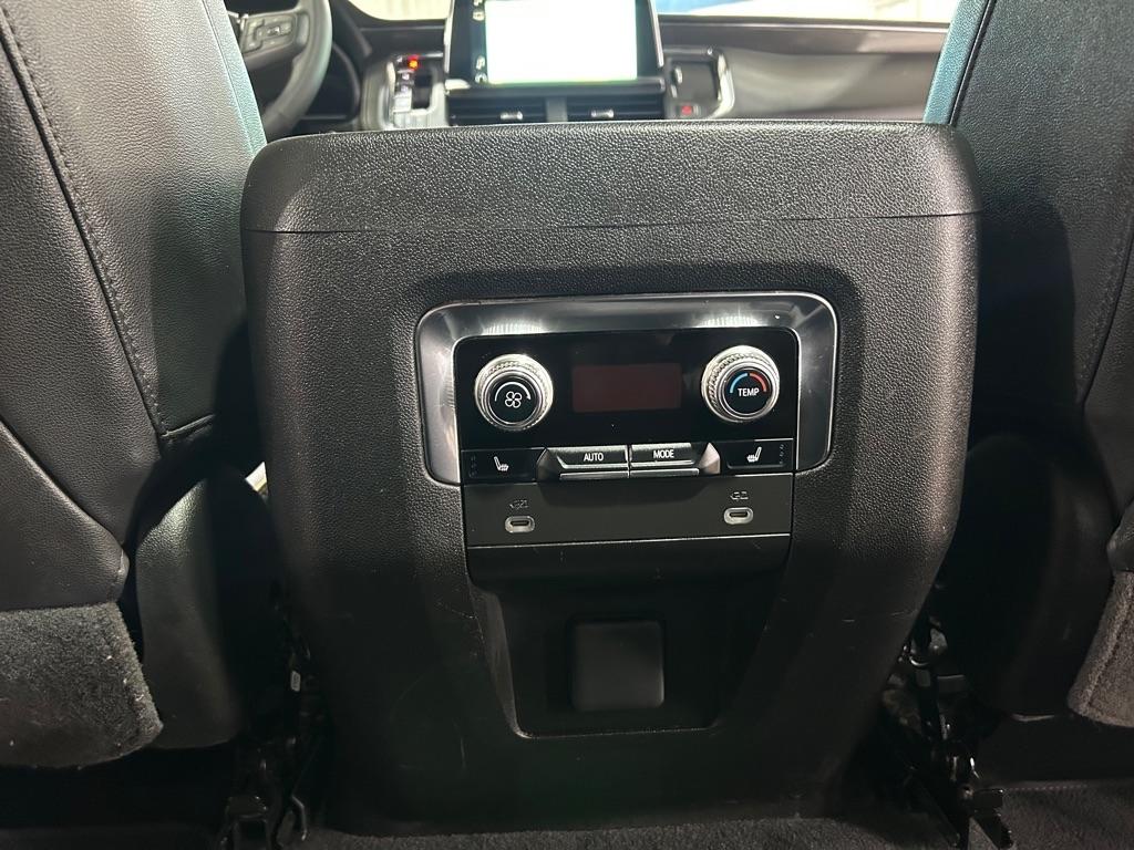 GMC Yukon XL 4WD 4dr AT4 2023