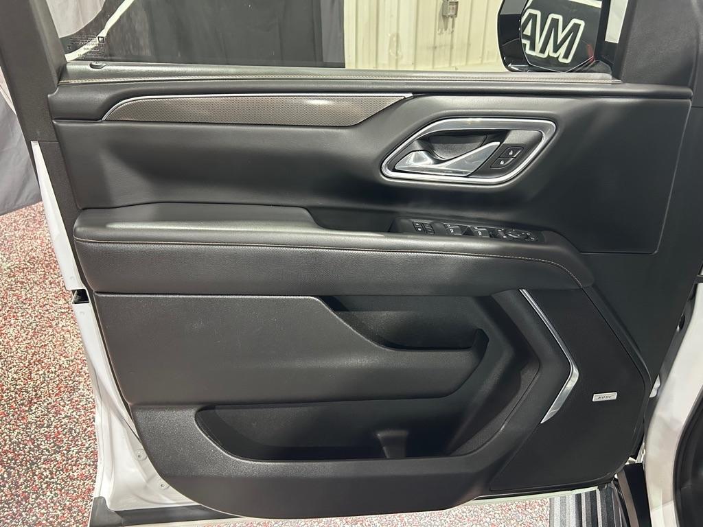 GMC Yukon XL 4WD 4dr AT4 2023