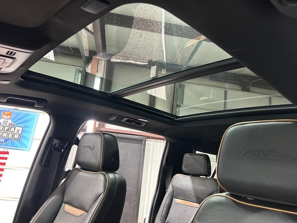 GMC Yukon XL 4WD 4dr AT4 2023