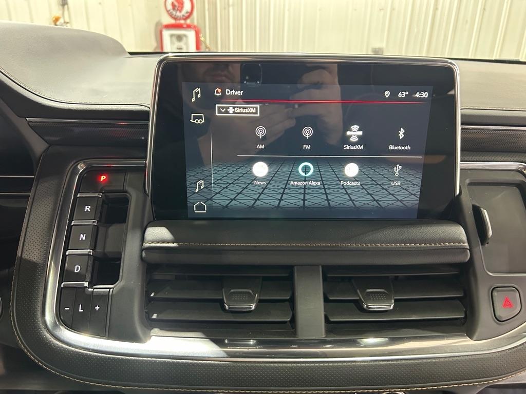 GMC Yukon XL 4WD 4dr AT4 2023